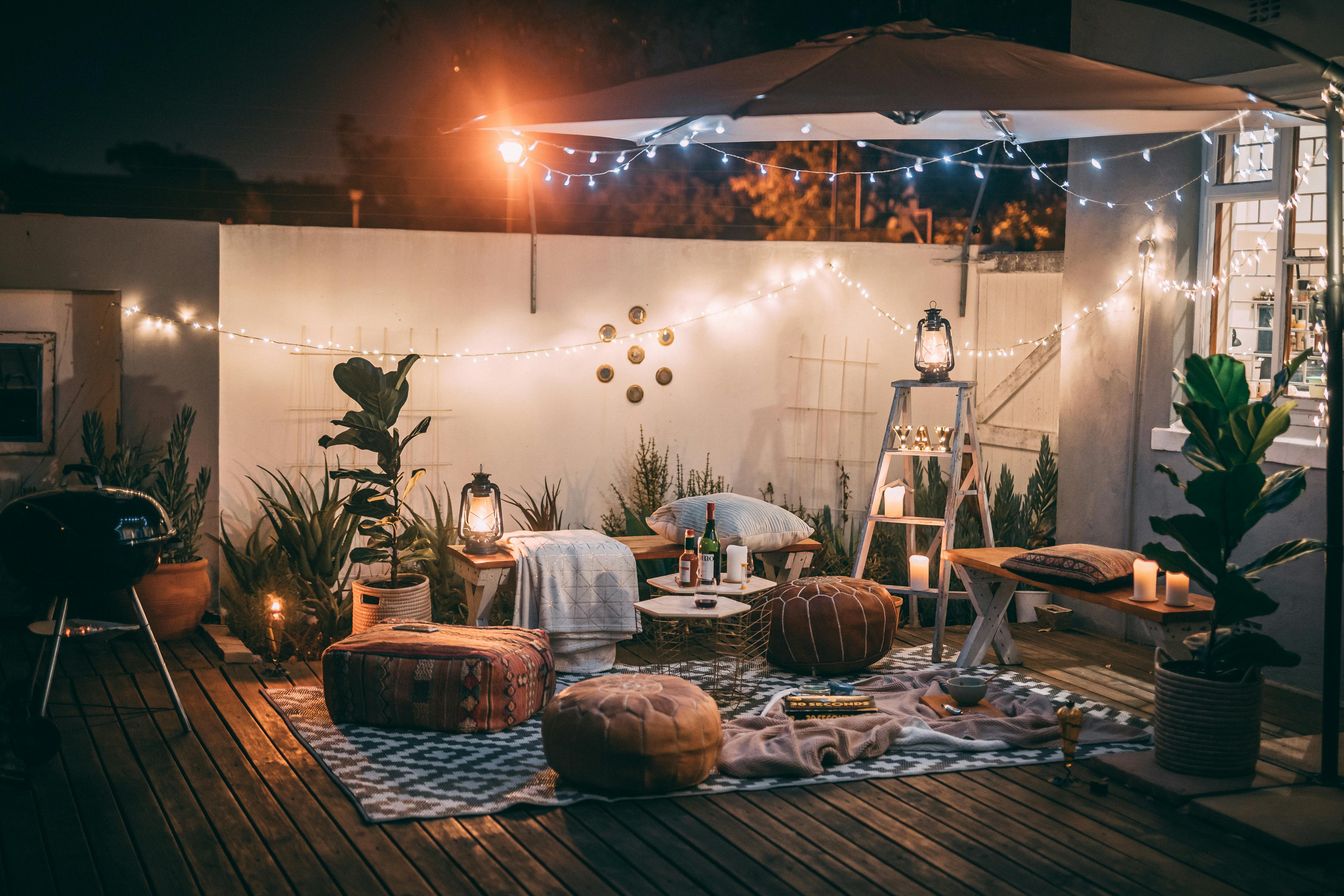 Date Nights In: Creating Intimate Moments at Home for Newlyweds